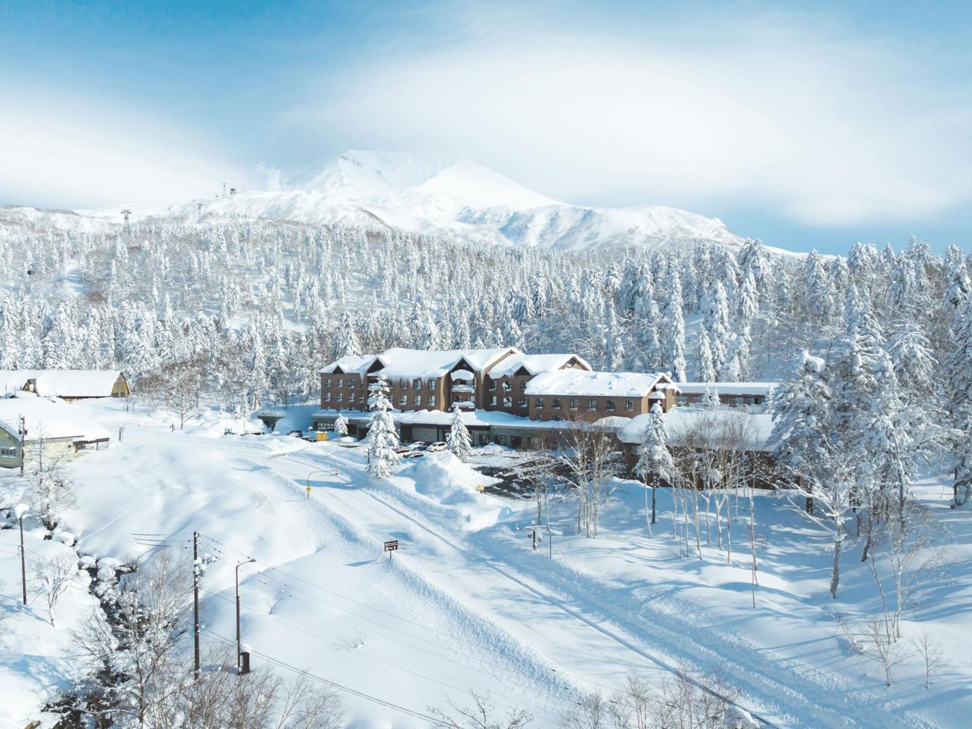 Higashikawa Asahidake Onsen Hotel Bear Monte מראה חיצוני תמונה